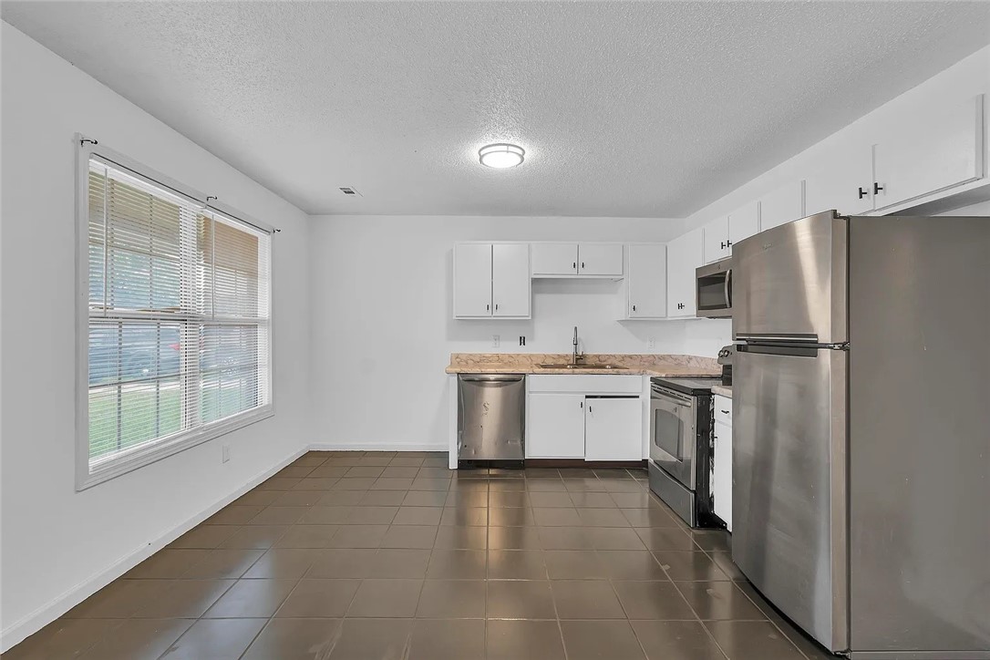 113 Premiere Court Anderson, SC 29621 - Photo 4 of 12