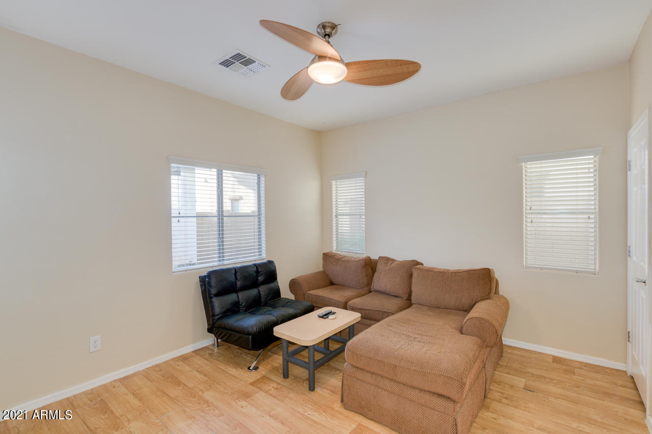 4678 East Redfield Road Gilbert, AZ 85234 - Photo 5 of 21 04-Redfield