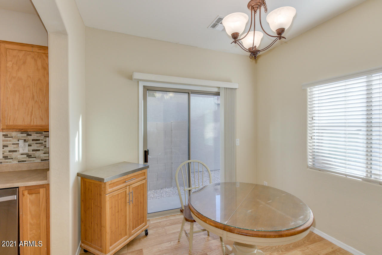 4678 East Redfield Road Gilbert, AZ 85234 - Photo 7 of 21 06-Redfield