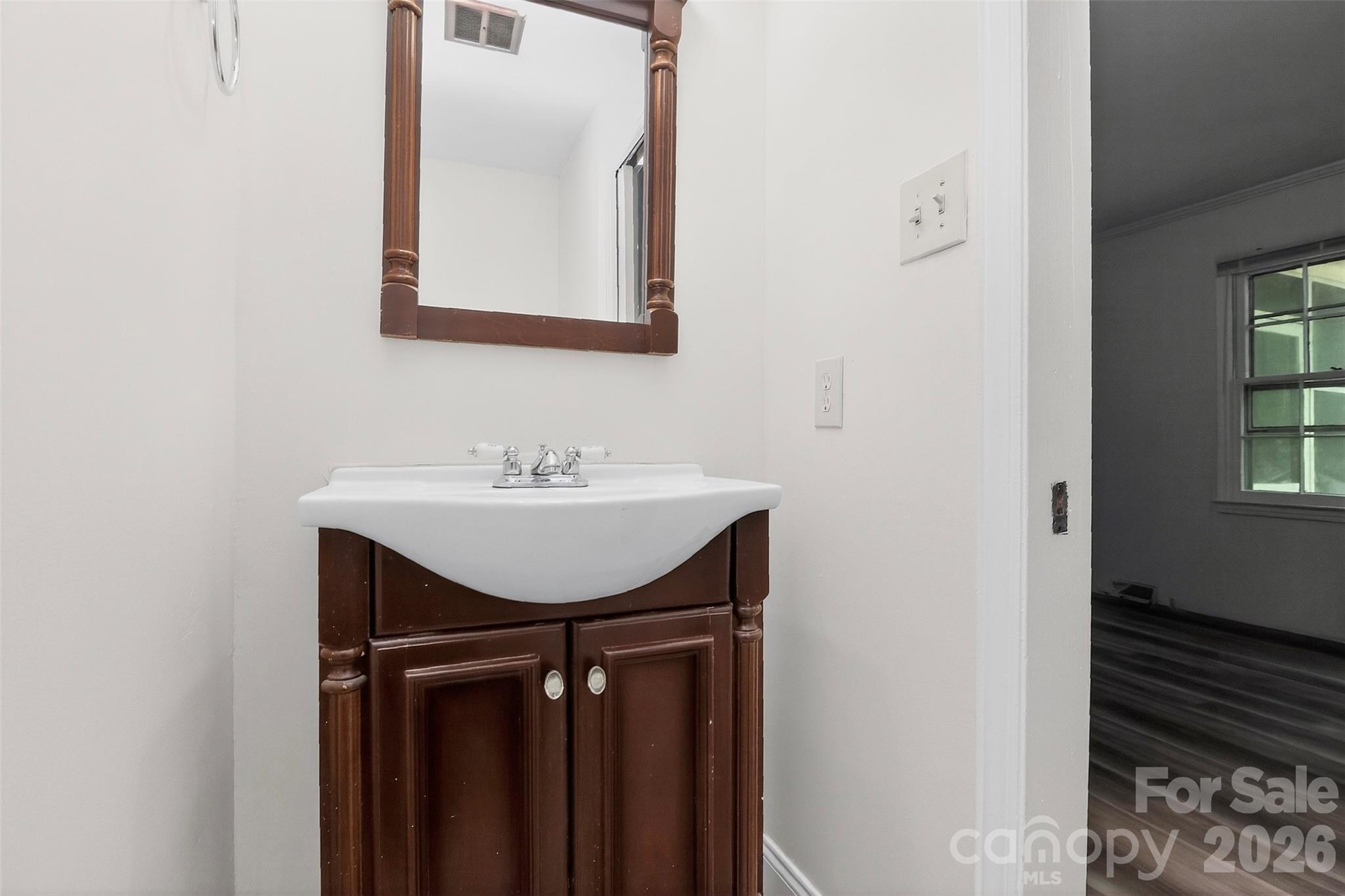 7007 Crossridge Road Charlotte, NC 28214 - Photo 9 of 44