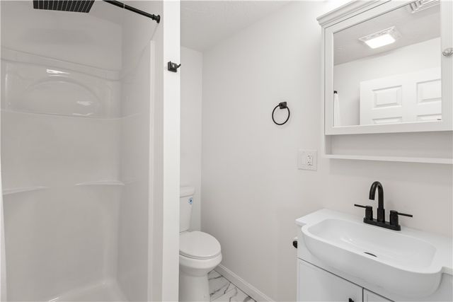 $300,000 | 90 Tampa Avenue, Warwick, RI 02889