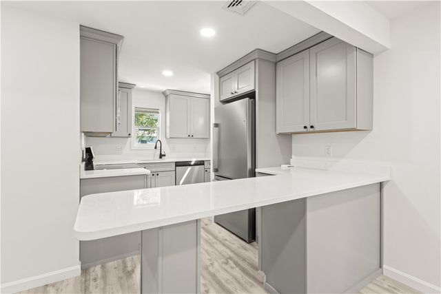 $300,000 | 90 Tampa Avenue, Warwick, RI 02889