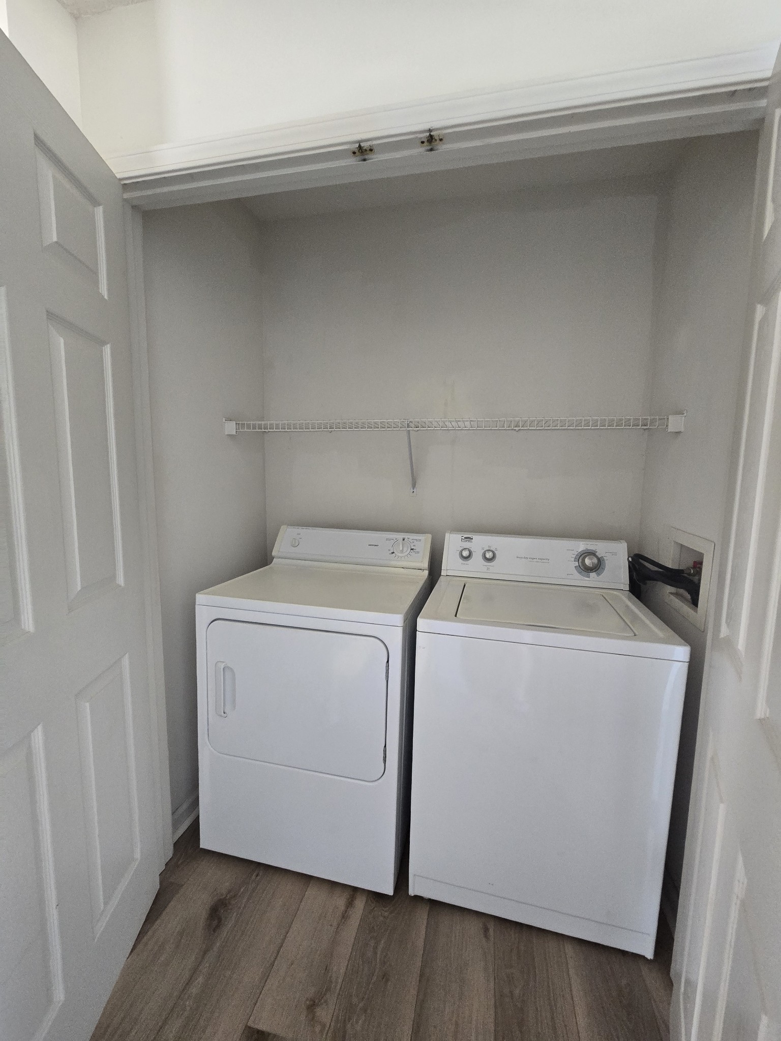 225 Tree Line Drive Oak Grove, KY 42262 - Photo 5 of 17 a utility room with dryer and washer