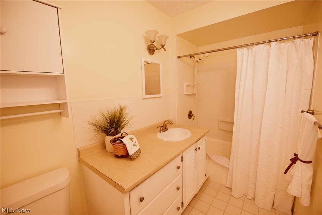 13748 Spring Street Burton, OH 44021 - Photo 18 of 25 Gallery Image 18