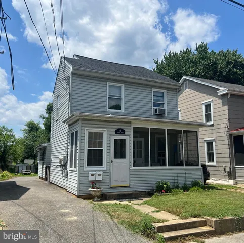 $1,725 | 15 Brewer Avenue, Unit B, Annapolis, MD 21401