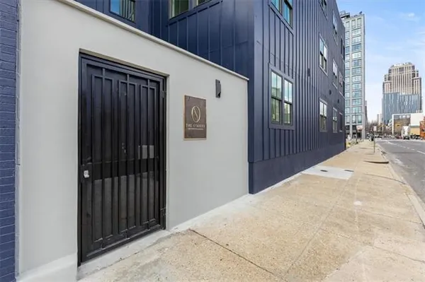 $2,250 | 875 O'Keefe Avenue, Unit 205, New Orleans, LA 70113