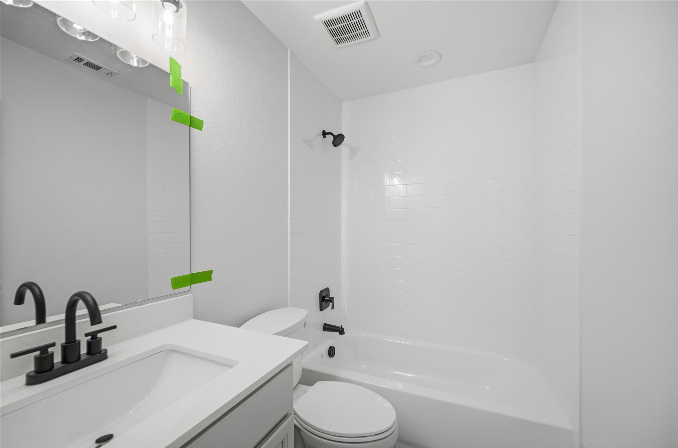 114 Par Circle La Porte, TX 77571 - Photo 28 of 33 Upstairs secondary bathroom offers a combo shower and tub.