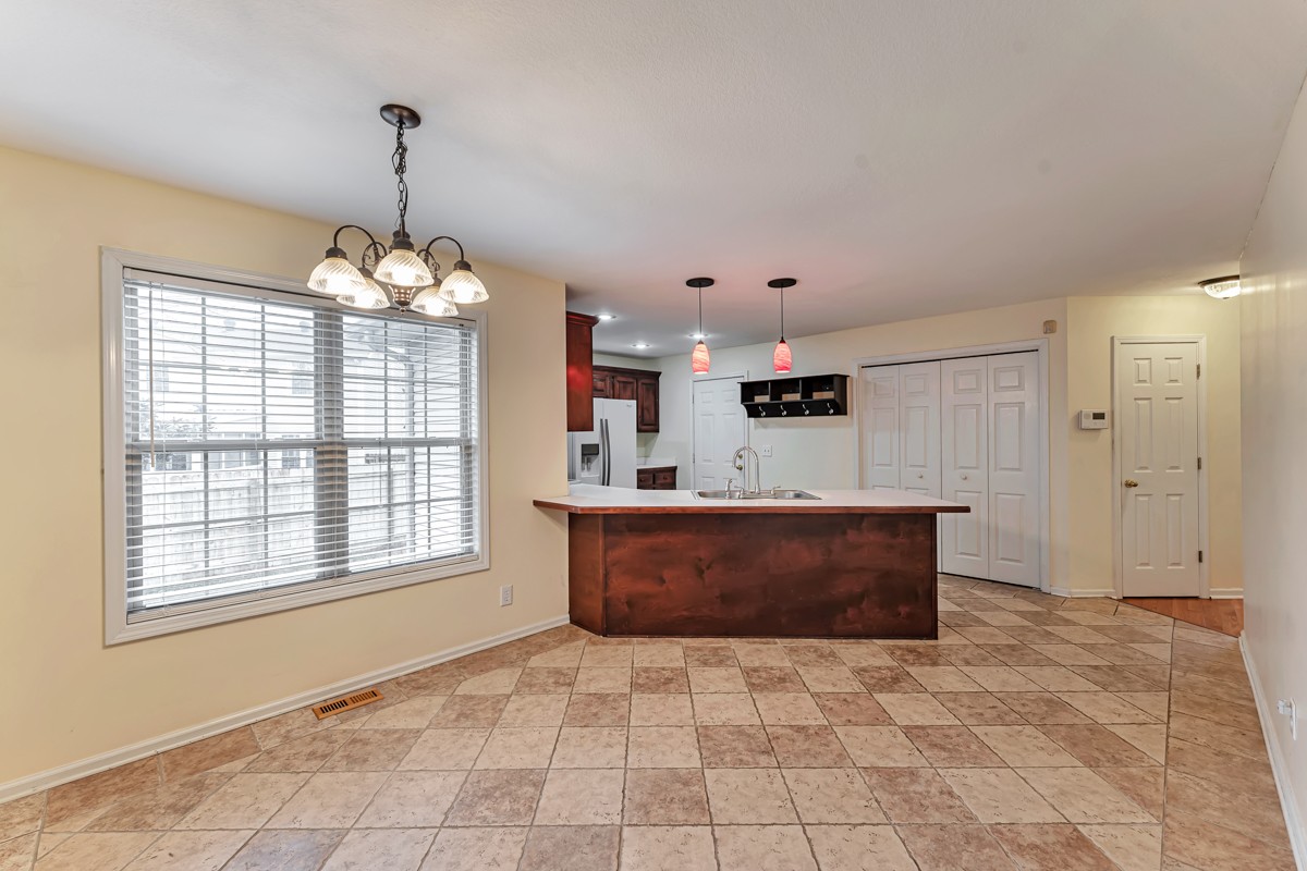 1805 Springs Inn Road Clarksville, TN 37043 - Photo 11 of 25 Gallery Image 11