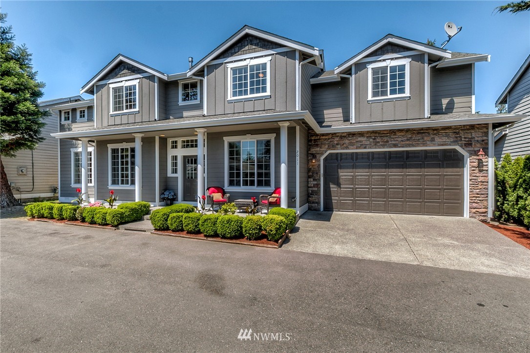 2011 Elma Place Northeast Renton, WA 98059 - Photo 2 of 24