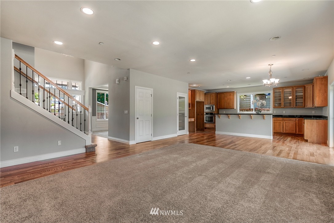 2011 Elma Place Northeast Renton, WA 98059 - Photo 12 of 24