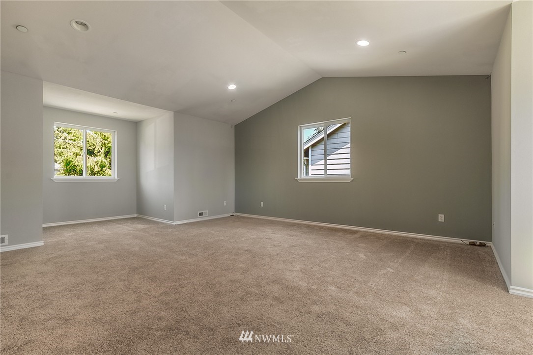 2011 Elma Place Northeast Renton, WA 98059 - Photo 18 of 24