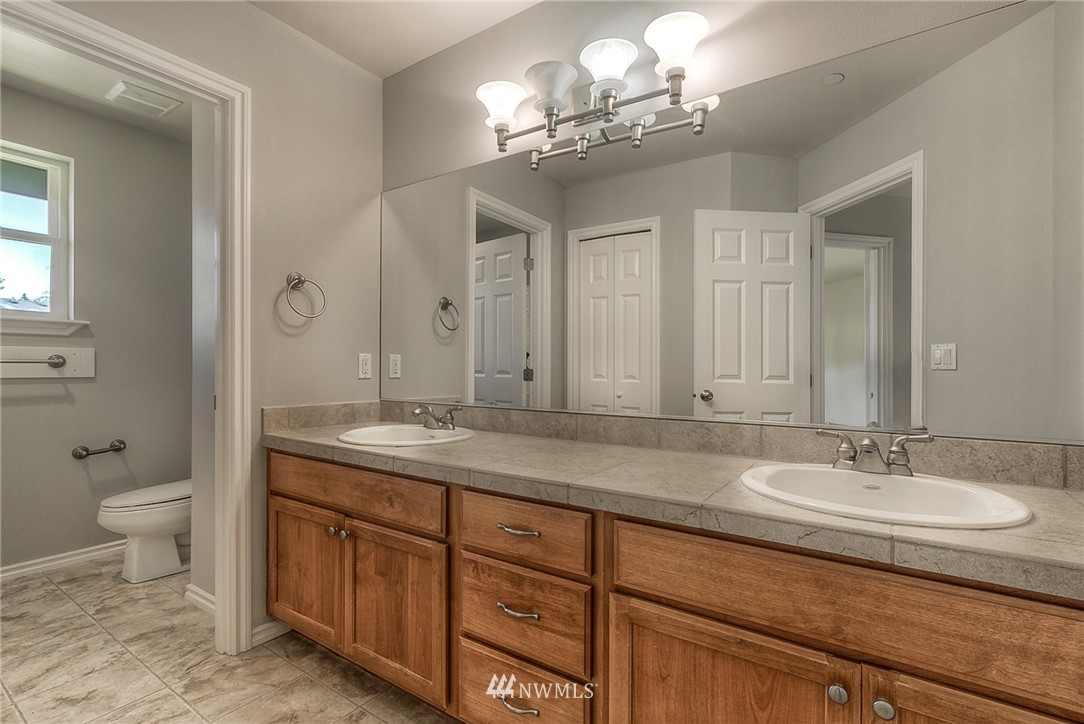 2011 Elma Place Northeast Renton, WA 98059 - Photo 20 of 24