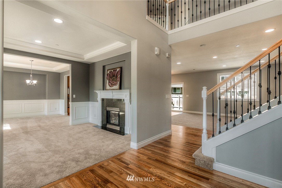 2011 Elma Place Northeast Renton, WA 98059 - Photo 3 of 24
