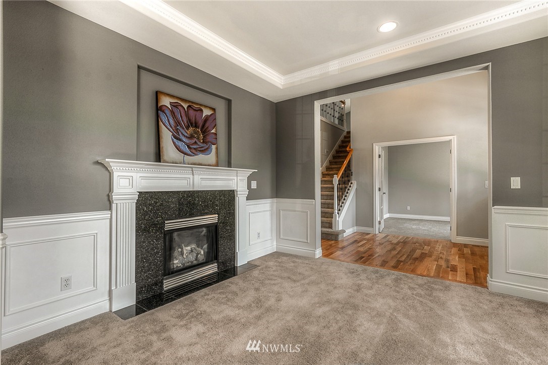 2011 Elma Place Northeast Renton, WA 98059 - Photo 6 of 24