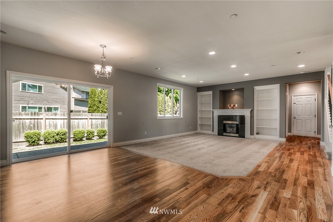 2011 Elma Place Northeast Renton, WA 98059 - Photo 10 of 24