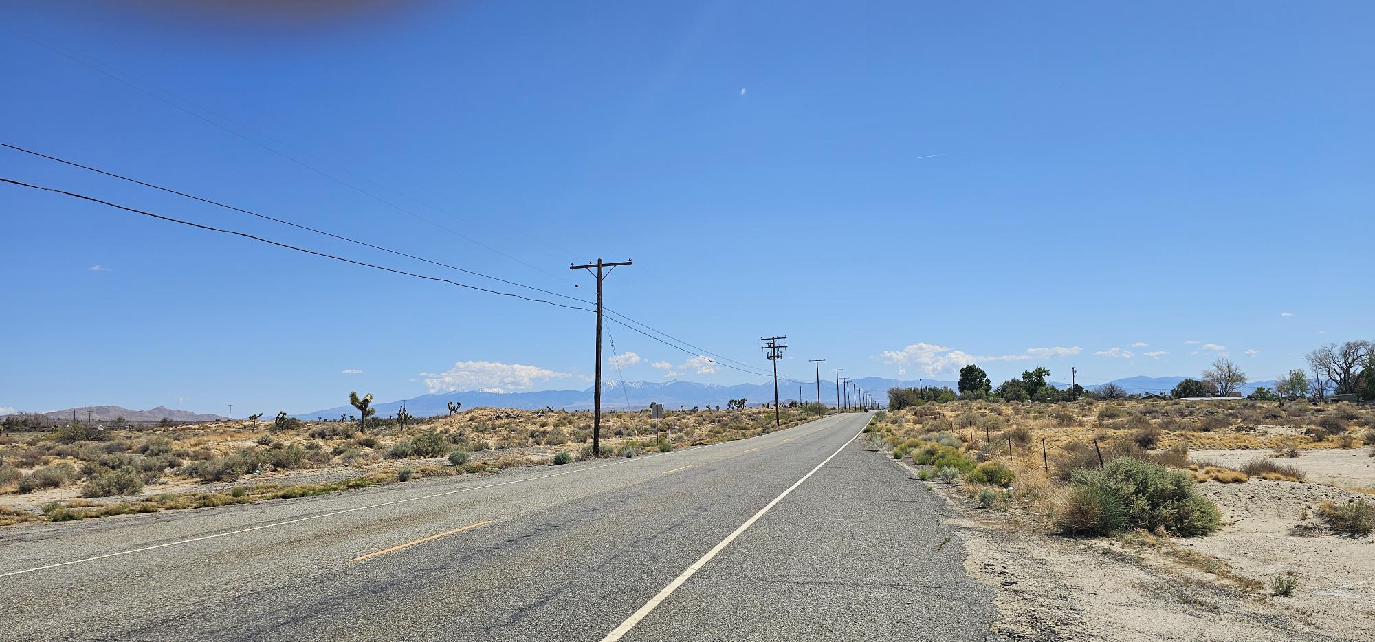 123rd Street East Lancaster, CA 93535 - Photo 2 of 3 a view of a terrace
