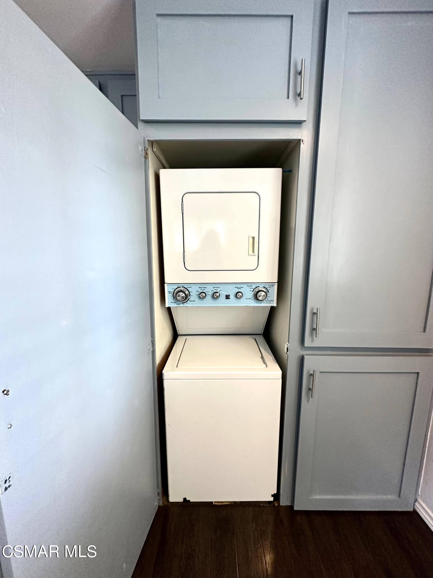 4541 Alamo Street, Unit A Simi Valley, CA 93063 - Photo 14 of 20 a utility room with dryer and washer