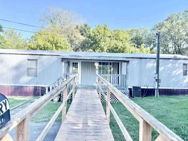 $65,000 | 66 West Pine Street, Nortonville, KY 42442