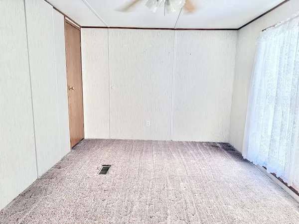 $65,000 | 66 West Pine Street, Nortonville, KY 42442