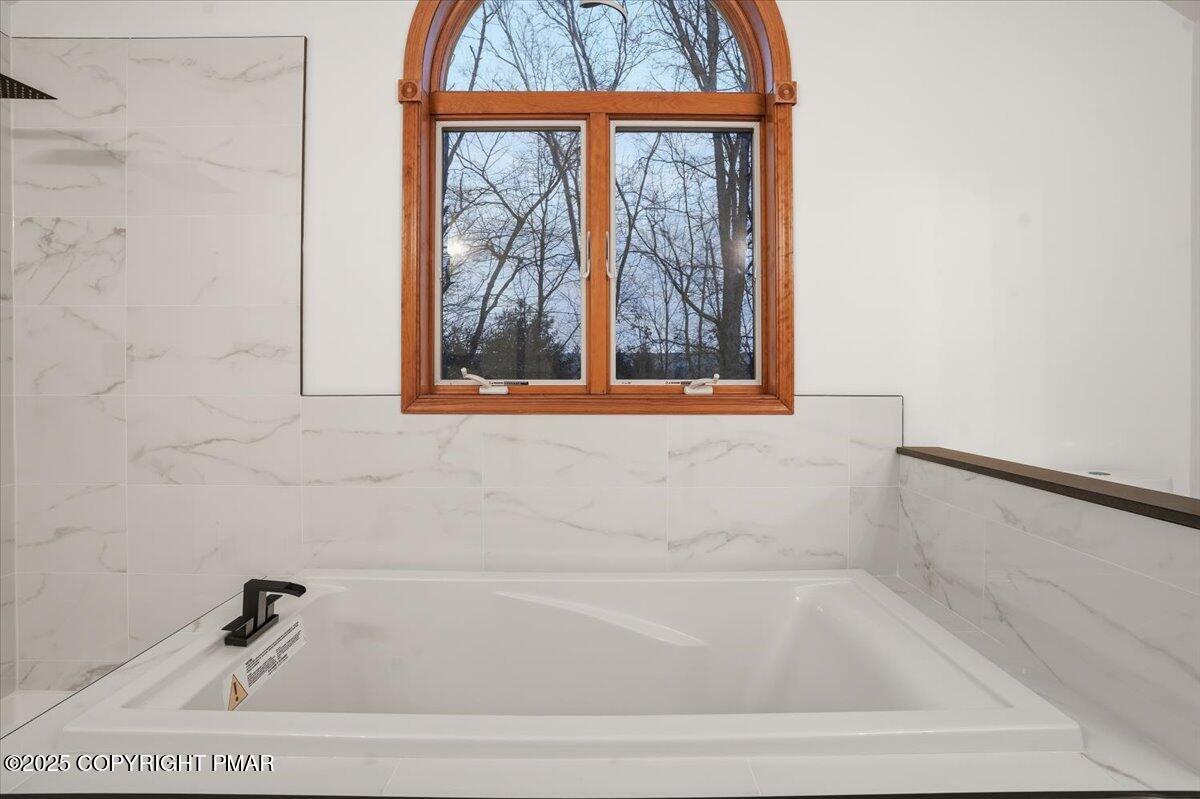 1395 Kelly Road Stroudsburg, PA 18360 - Photo 36 of 48 45-Photo-44