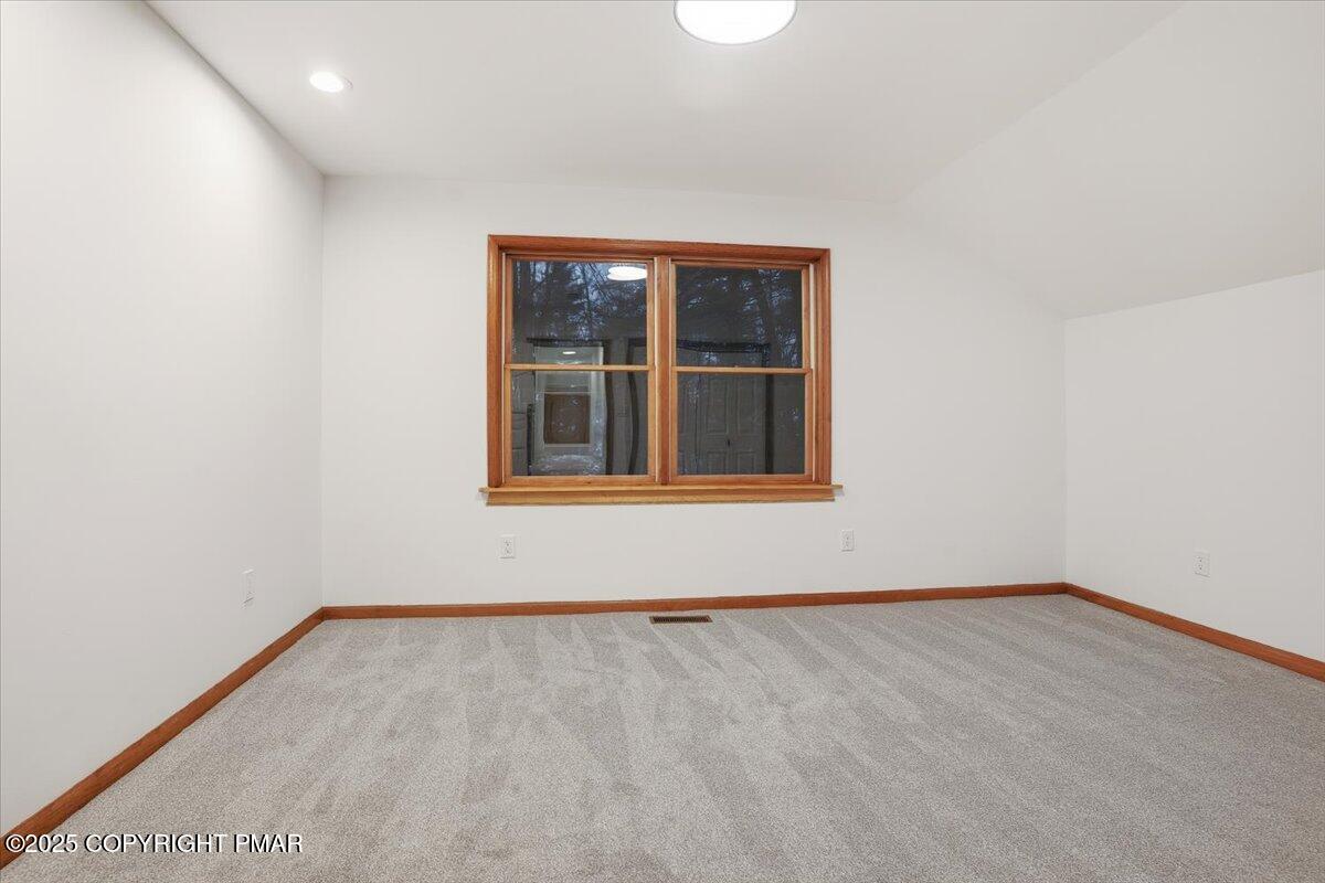 1395 Kelly Road Stroudsburg, PA 18360 - Photo 43 of 48