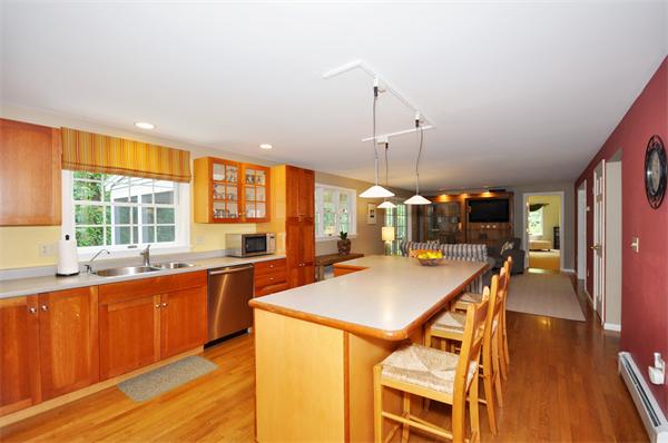 81 Poor Farm Road Harvard, MA 01451 - Photo 10 of 30