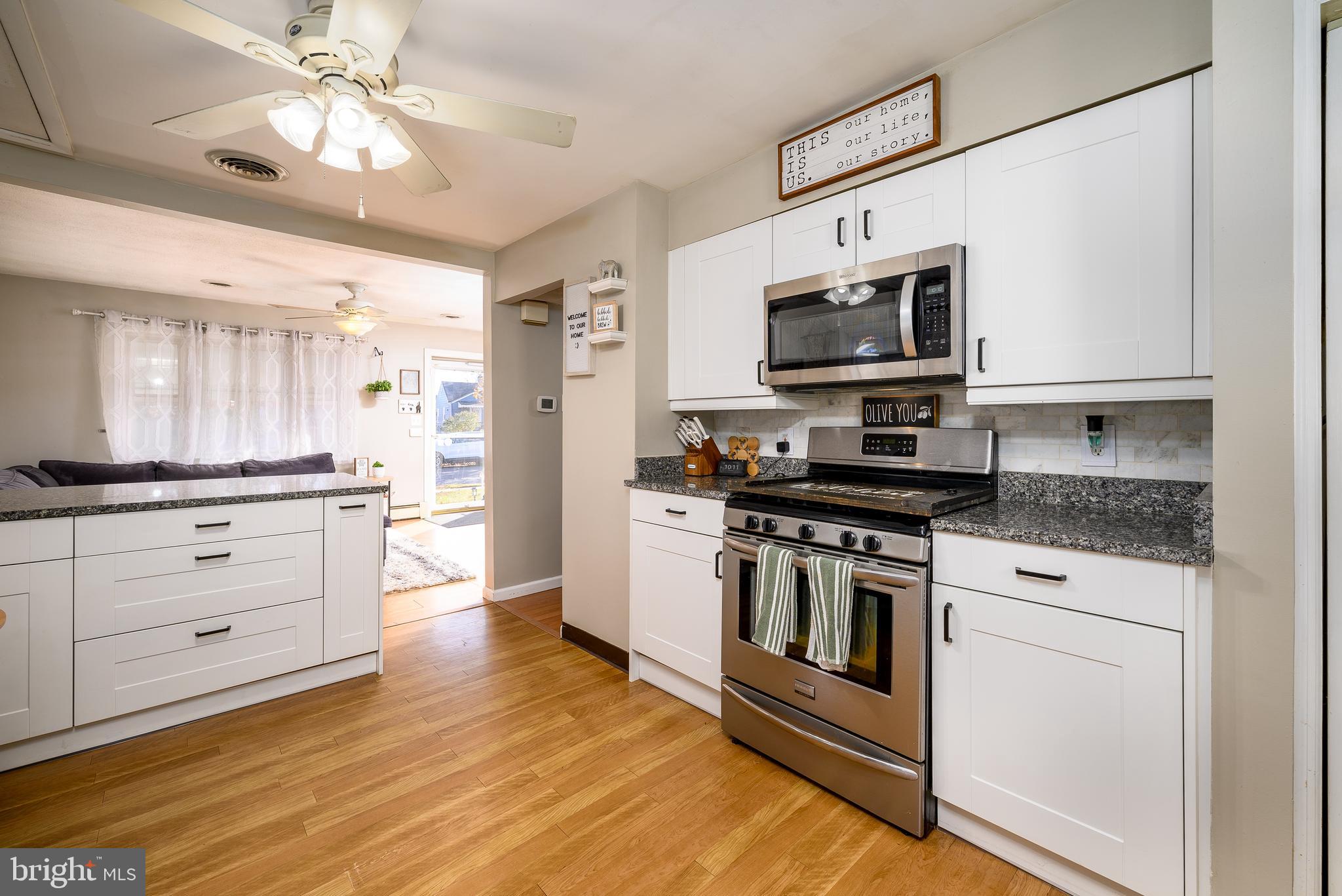 261 Ruth Avenue Hamilton, NJ 08610 - Photo 8 of 29 Stainless steel appliances