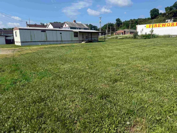 $100,000 | 3505 Railroad Street, Catlettsburg, KY 41129
