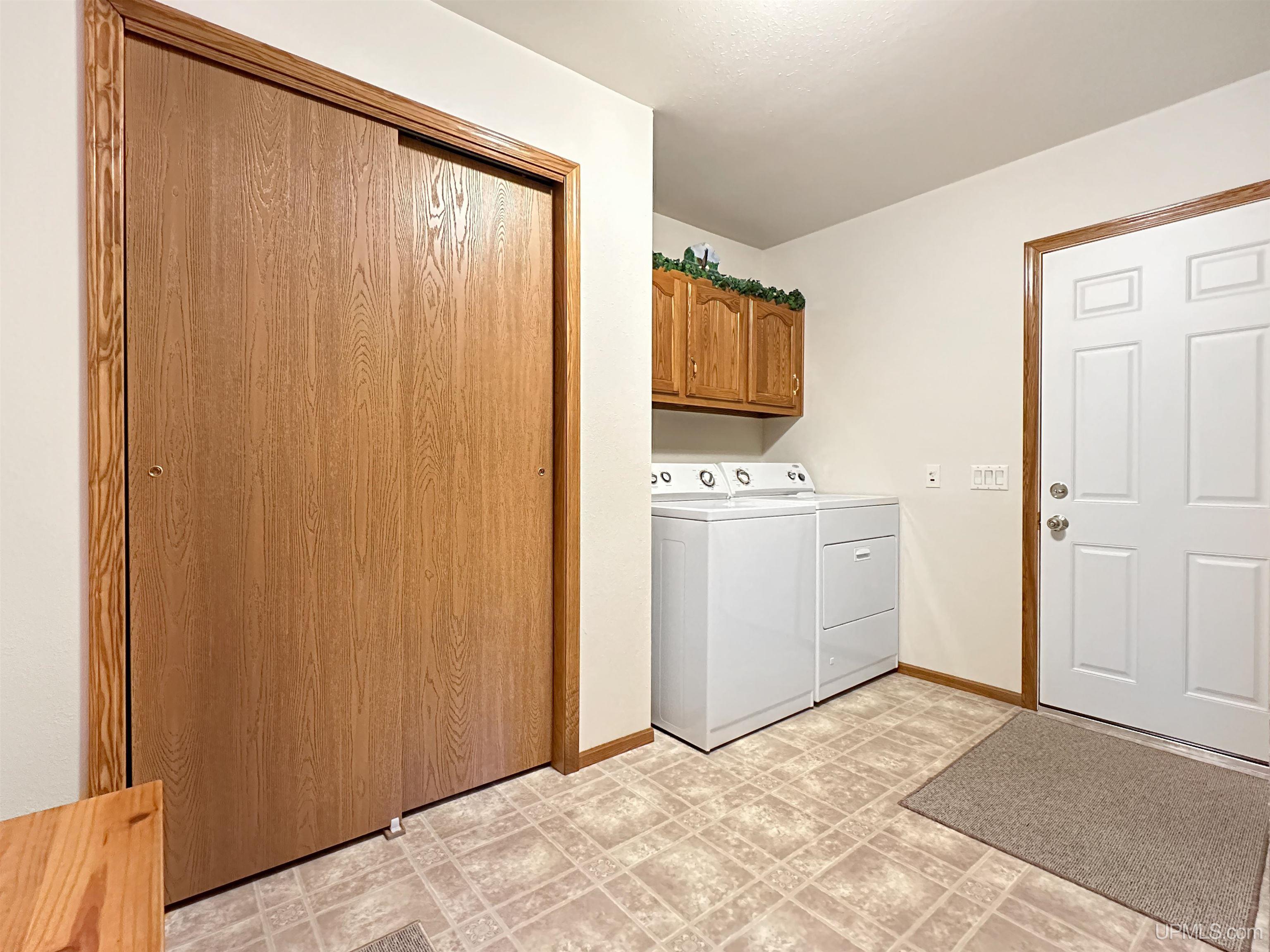 1620 Willow Creek Road Escanaba, MI 49829 - Photo 5 of 15 Gallery Image 5