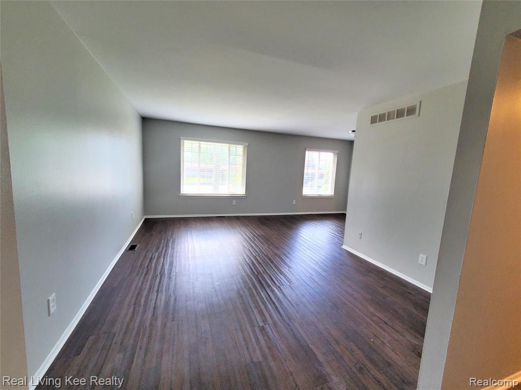 30252 Southfield Road, Unit A183 Southfield, MI 48076 - Photo 2 of 11