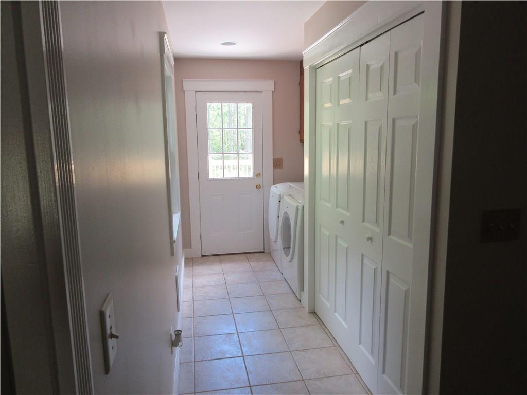118 Ripley Hill Road Sabattus, ME 04280 - Photo 12 of 35 1st floor laundry area.