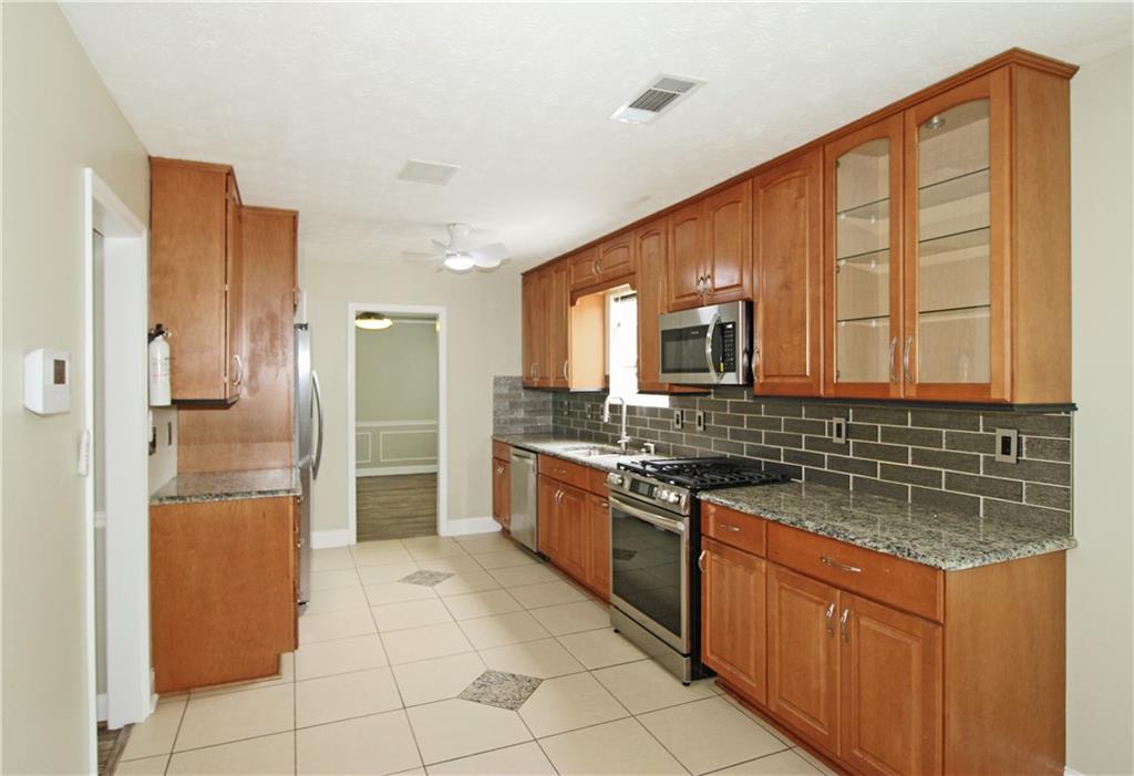4967 Great Meadows Road Lithonia, GA 30038 - Photo 11 of 41