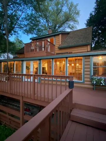 $1,379,999 | W2060 Kings Lane, East Troy, WI 53120