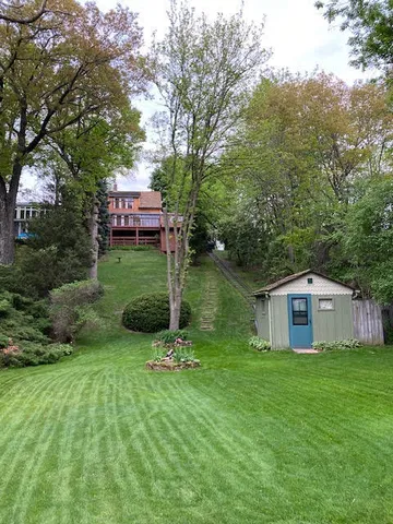 $1,379,999 | W2060 Kings Lane, East Troy, WI 53120