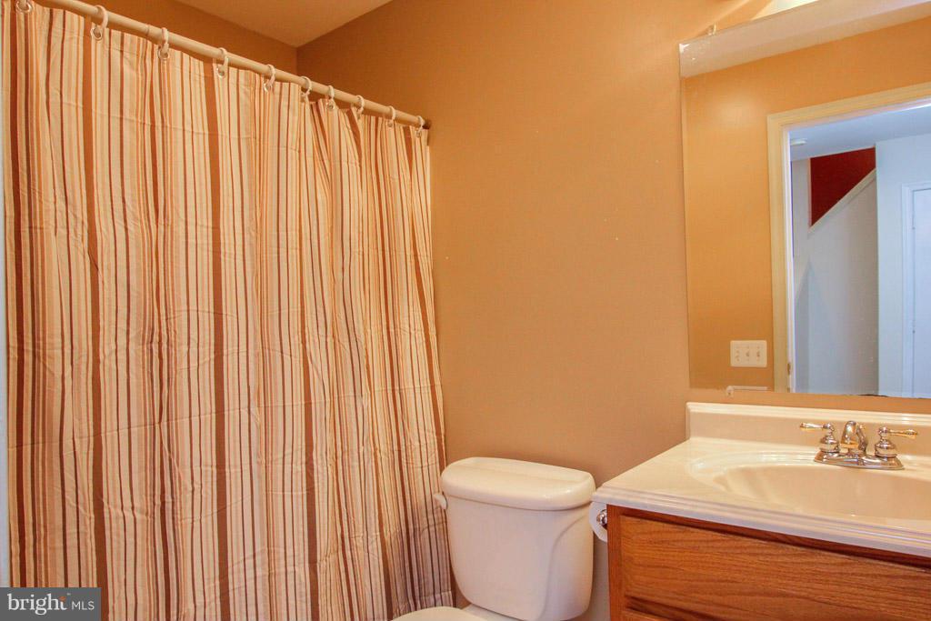306 Harrogate Road Fredericksburg, VA 22406 - Photo 18 of 27 Bath