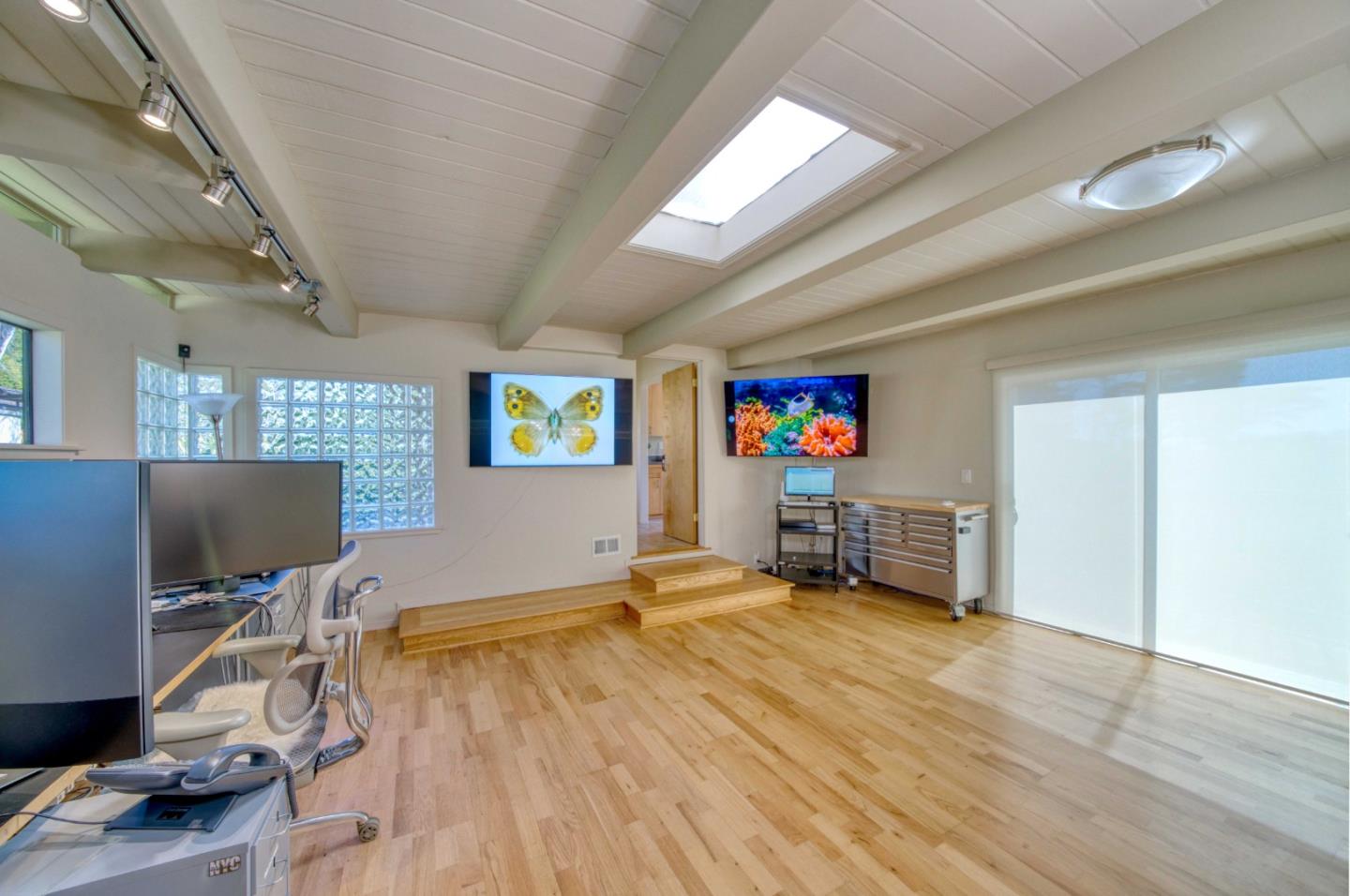554 Francisco Street El Granada, CA 94018 - Photo 20 of 43 Gallery Image 20