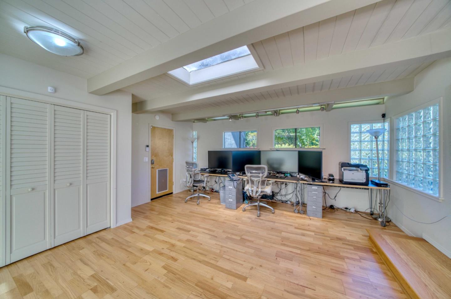 554 Francisco Street El Granada, CA 94018 - Photo 21 of 43 Gallery Image 21