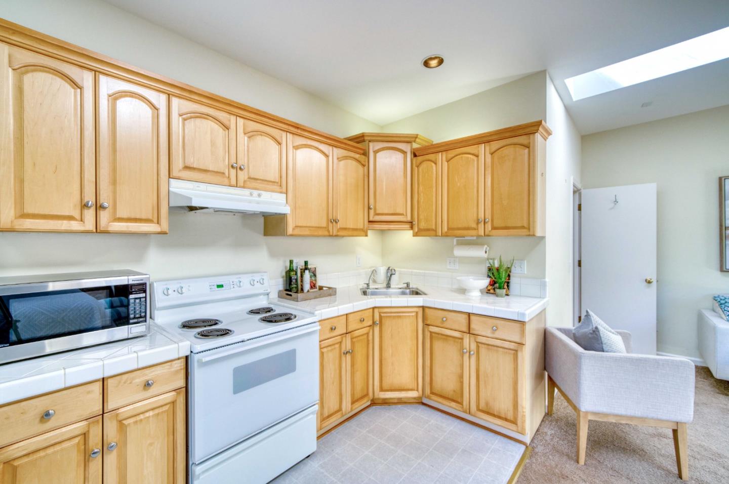 554 Francisco Street El Granada, CA 94018 - Photo 26 of 43 Gallery Image 26