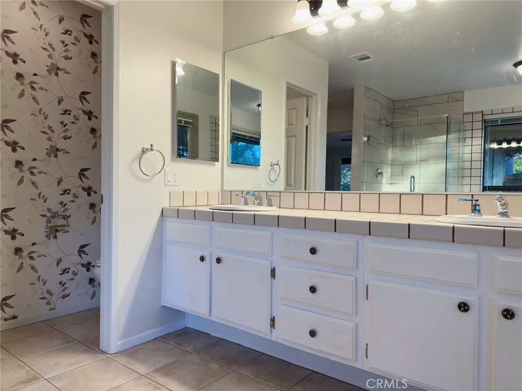 605 Cox Road San Marcos, CA 92069 - Photo 11 of 32