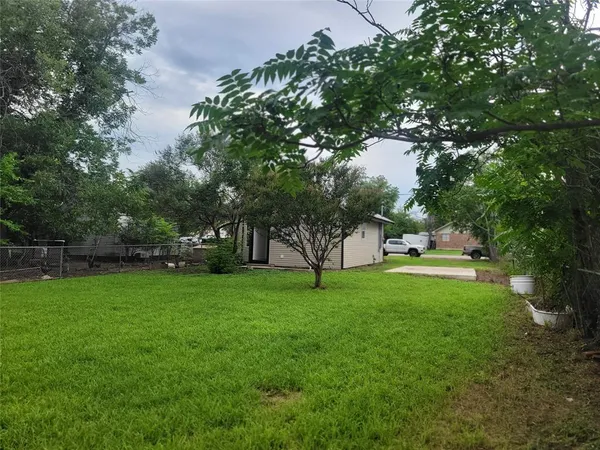 $124,000 | 201 2nd Street, Bangs, TX 76823
