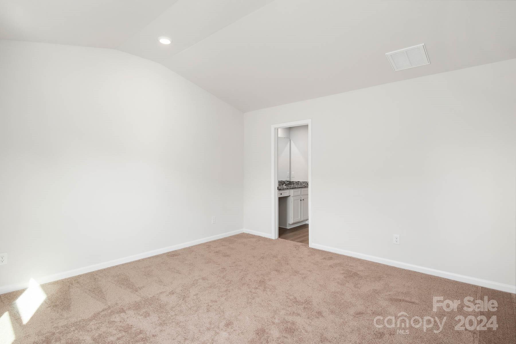 1460 Nia Road Charlotte, NC 28215 - Photo 8 of 9 Gallery Image 8