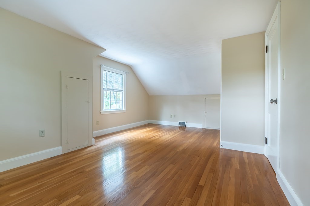 77 John Carver Road Reading, MA 01867 - Photo 22 of 28 Gallery Image 22