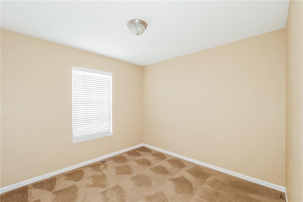 1613 Northwest High View Drive Grain Valley, MO 64029 - Photo 12 of 17