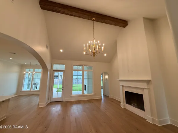 $749,000 | 102 Saltmeadow Lane, Lafayette, LA 70508