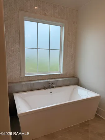 $749,000 | 102 Saltmeadow Lane, Lafayette, LA 70508