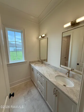 $749,000 | 102 Saltmeadow Lane, Lafayette, LA 70508