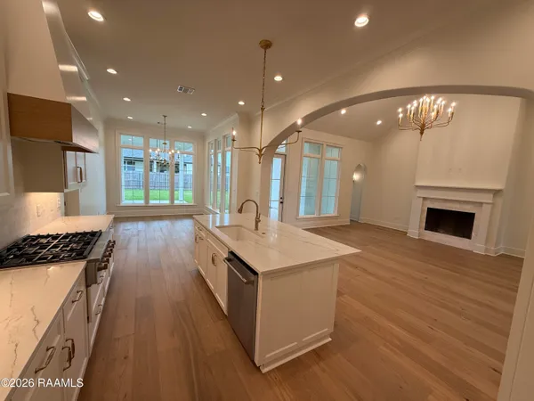 $749,000 | 102 Saltmeadow Lane, Lafayette, LA 70508