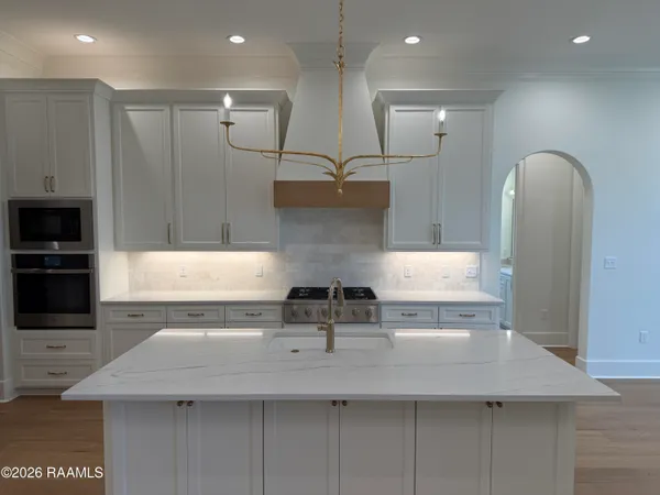 $749,000 | 102 Saltmeadow Lane, Lafayette, LA 70508