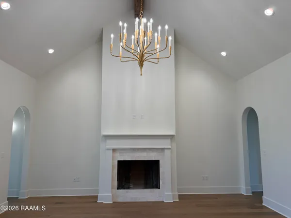 $749,000 | 102 Saltmeadow Lane, Lafayette, LA 70508