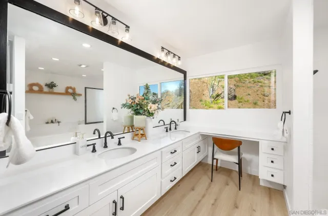 $1,649,000 | 10720 Old Saybrook Drive, San Diego, CA 92129